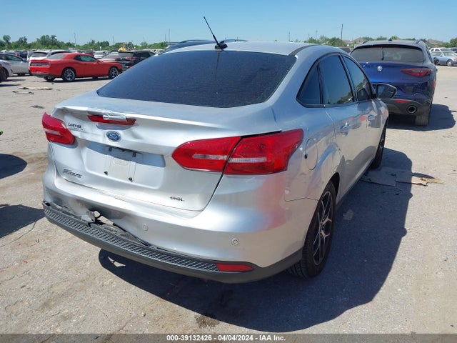 Ford FOCUS SEL 2017 1FADP3H25HL272175 Image 4