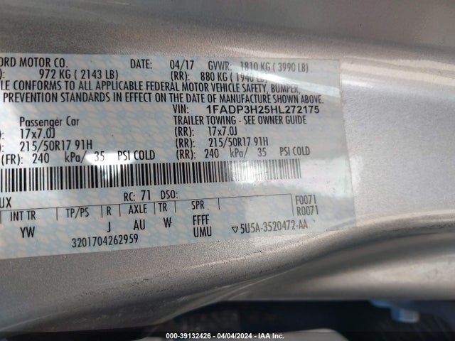 Ford FOCUS SEL 2017 1FADP3H25HL272175 Image 9
