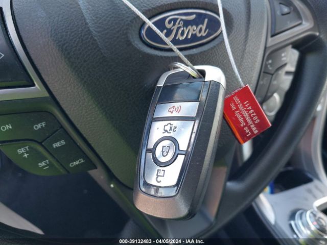 3FA6P0H76JR278030 Ford FUSION SE