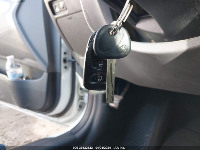 Продажа на аукционе авто 2014 Hyundai Sonata Gls, vin: 5NPEB4AC0EH873421, номер лота: 39132532