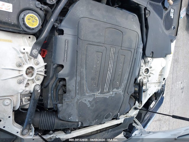 2017 JAGUAR F-TYPE SAJWA6AT4H8K44901 Photo 9