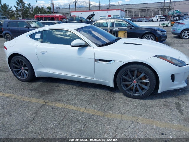 Jaguar F-type Premium 2017 SAJWA6AT4H8K44901 Image 13