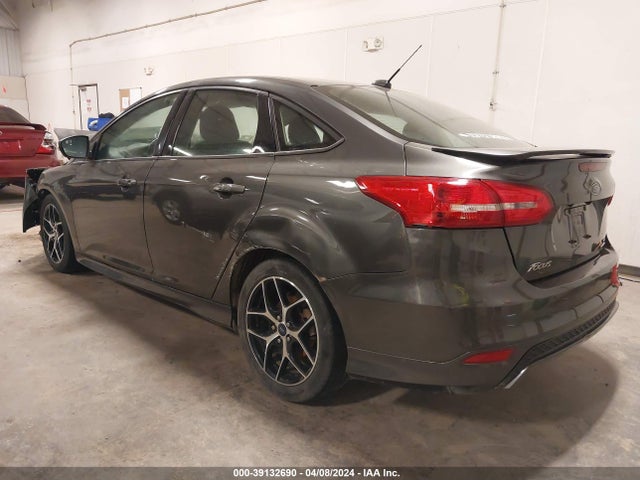 Ford FOCUS SE 2015 1FADP3F25FL274976 Image 3