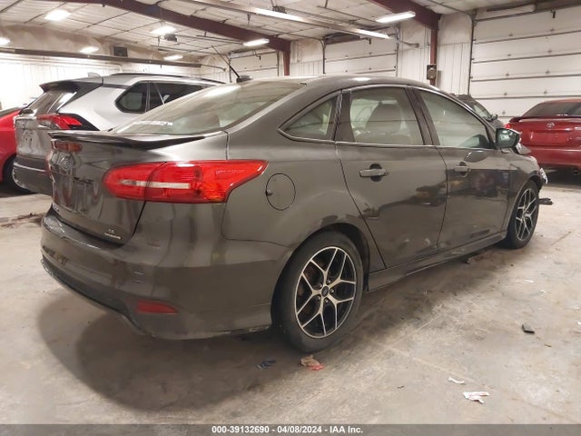 Ford FOCUS SE 2015 1FADP3F25FL274976 Image 4