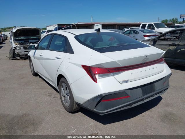 KMHLL4DG2RU684196 Hyundai ELANTRA SE
