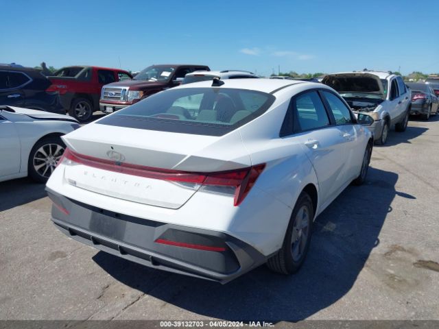 KMHLL4DG2RU684196 Hyundai ELANTRA SE