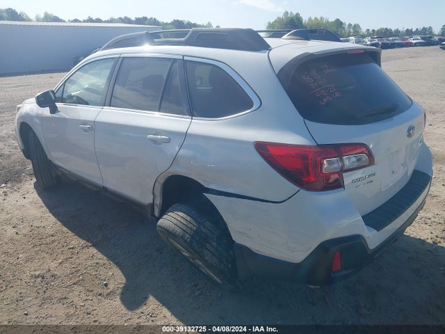Subaru Outback 2.5i Premium 2018 4S4BSADC0J3247785 Image 3