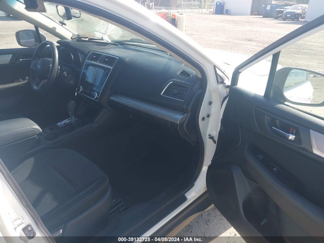 Subaru Outback 2.5i Premium 2018 4S4BSADC0J3247785 Image 5