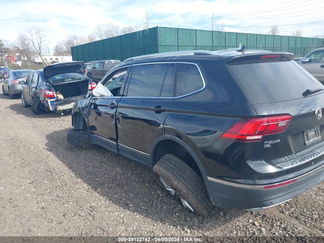 3VV2B7AX2MM021671 Volkswagen Tiguan 2.0t Se/2.0t Se R-line Black/2.0t Sel