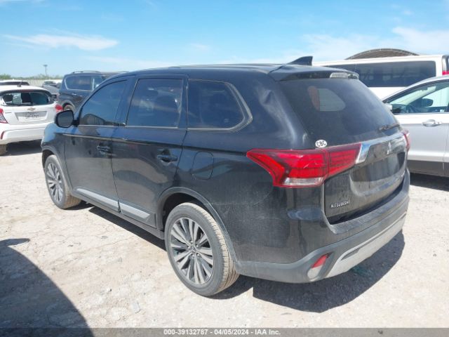 JA4AD3A35KJ002157 Mitsubishi Outlander Se