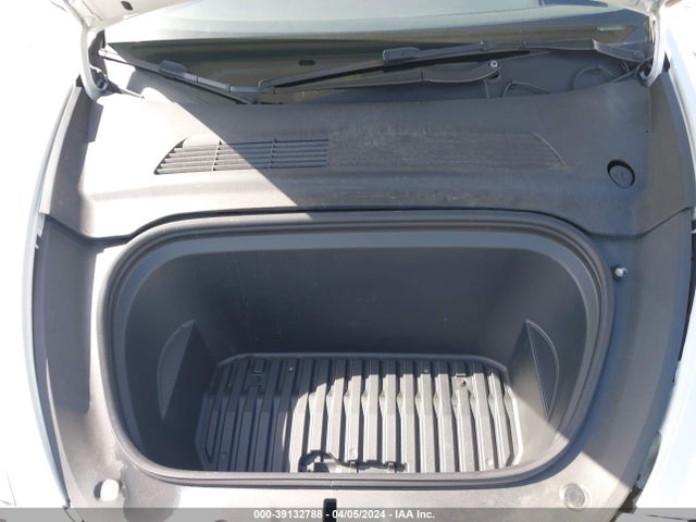 2021 TESLA MODEL Y 5YJYGDEE1MF095766 Photo 9