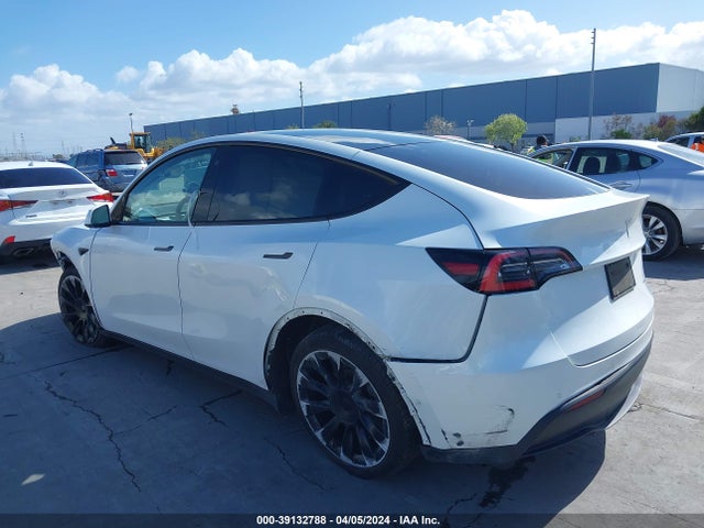 2021 TESLA MODEL Y 5YJYGDEE1MF095766 Photo 2