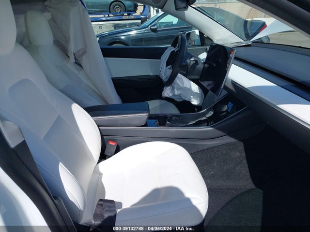 2021 TESLA MODEL Y 5YJYGDEE1MF095766 Photo 4