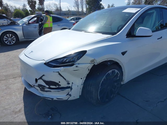 2021 TESLA MODEL Y 5YJYGDEE1MF095766 Photo 5