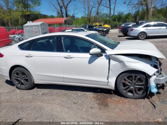 3FA6P0HD8JR264765 Ford FUSION SE