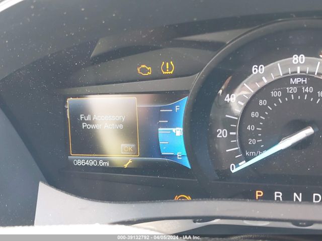 3FA6P0HD8JR264765 Ford FUSION SE