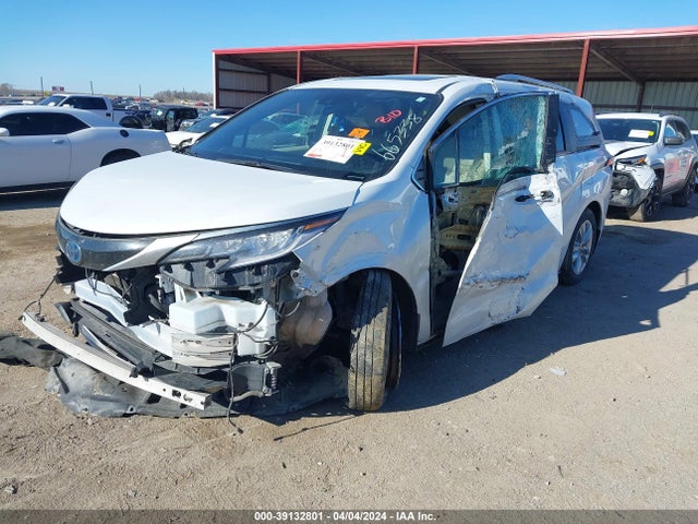 5TDZSKFC5NS052372 Toyota Sienna Limited