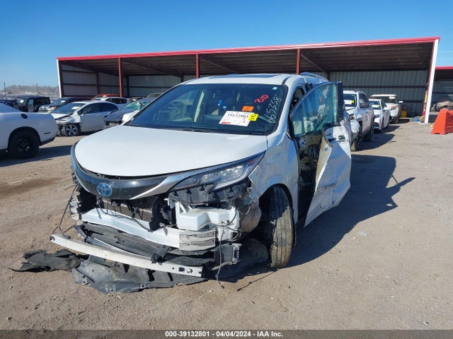 5TDZSKFC5NS052372 Toyota Sienna Limited