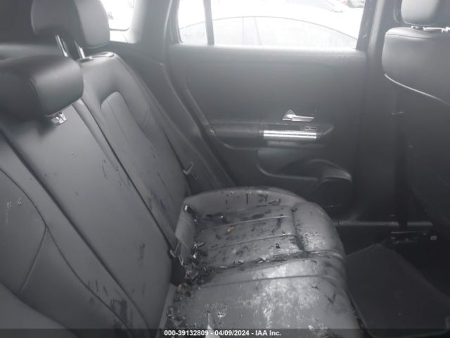 W1N4N4GB0NJ405853 Mercedes-Benz GLA 250