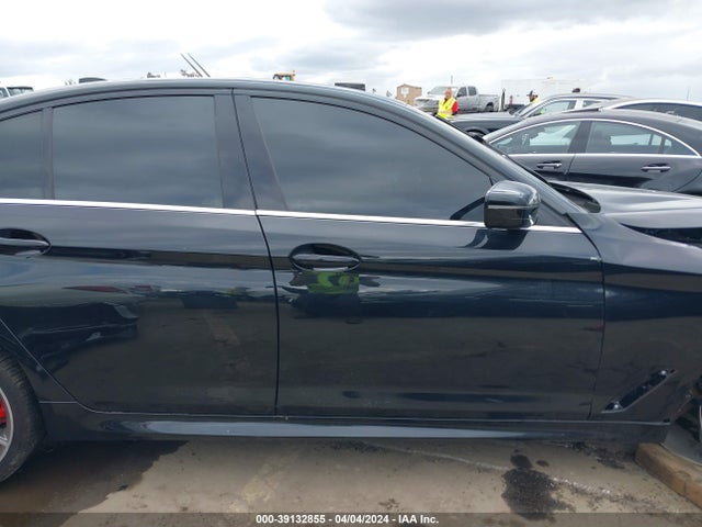 BMW M550 I Xdrive 2022 WBA13BK09NCL01714 Image 14