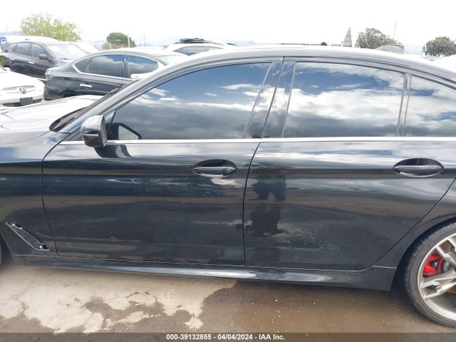 BMW M550 I Xdrive 2022 WBA13BK09NCL01714 Image 15