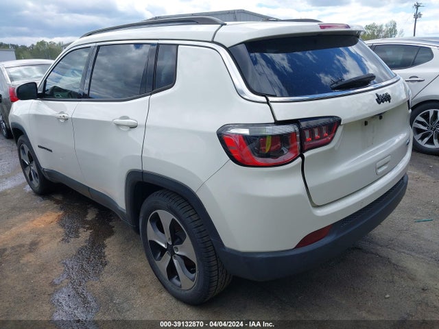 Jeep Compass Latitude Fwd 2018 3C4NJCBB5JT182124 Image 3