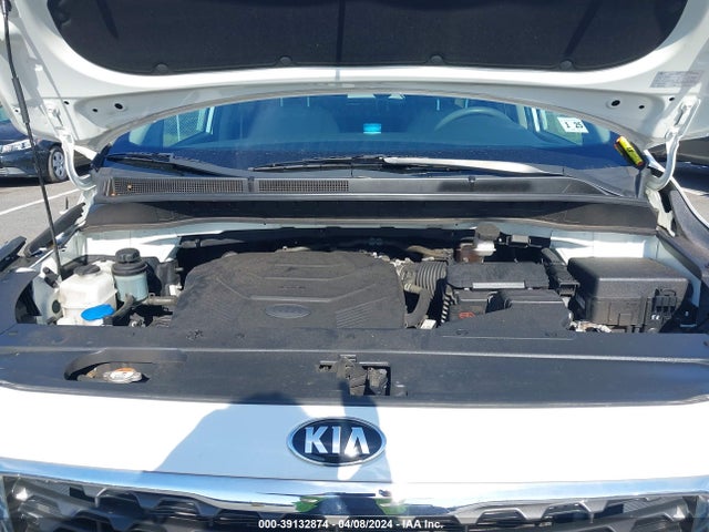 KIA SEDONA LX 2020 KNDMB5C18L6618147 Image 10