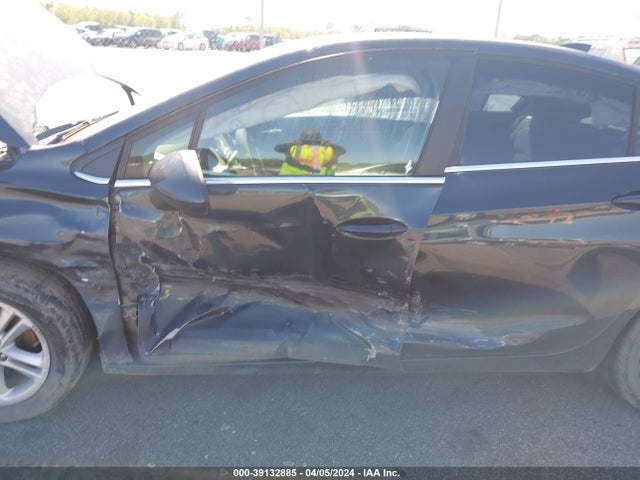 Chevrolet Cruze Lt Auto 2018 1G1BE5SM5J7217911 Image 6