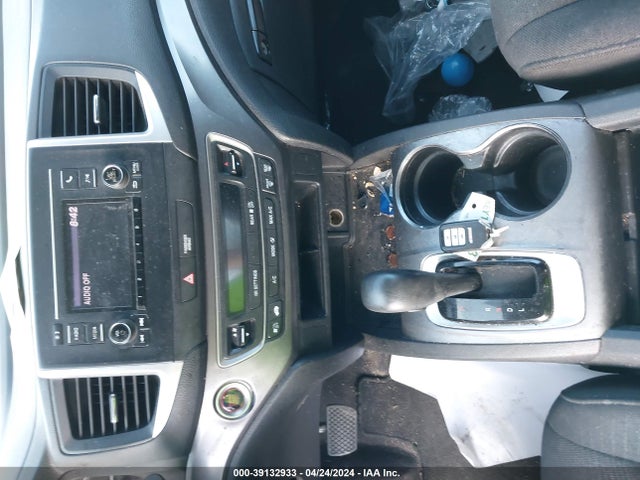 Honda PILOT LX 2018 5FNYF5H18JB019717 Image 11