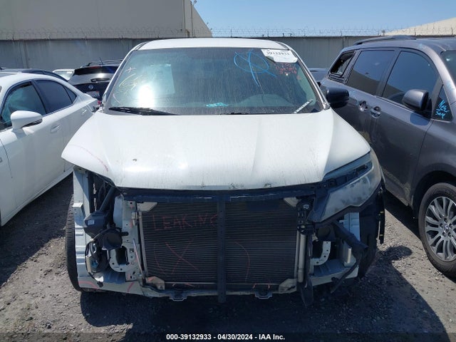Honda PILOT LX 2018 5FNYF5H18JB019717 Image 13