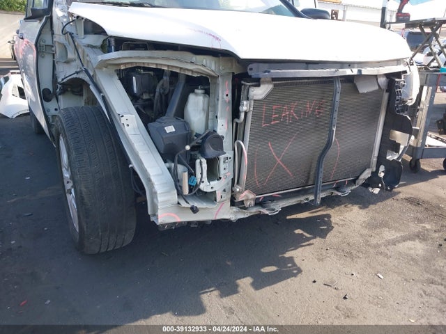 Honda PILOT LX 2018 5FNYF5H18JB019717 Image 19