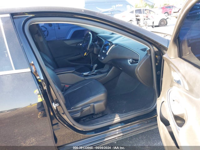 Chevrolet MALIBU LT 2018 1G1ZD5ST0JF105631 Image 5