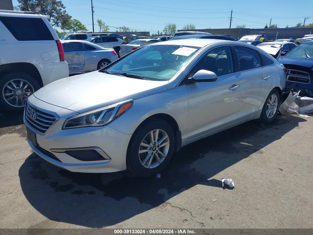 Hyundai SONATA SE 2016 5NPE24AF0GH405671 Image 2