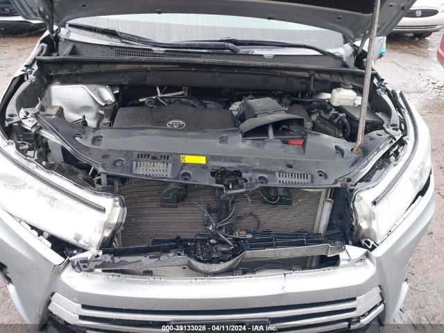 Toyota Highlander Xle 2019 5TDJZRFH5KS932285 Image 10