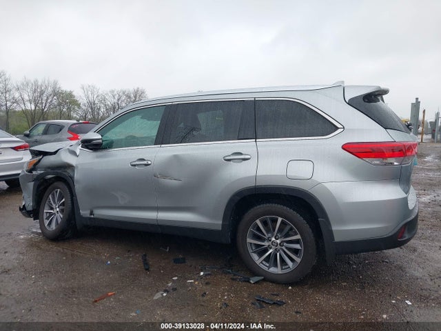 Toyota Highlander Xle 2019 5TDJZRFH5KS932285 Image 14