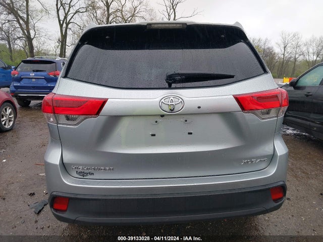 Toyota Highlander Xle 2019 5TDJZRFH5KS932285 Image 16