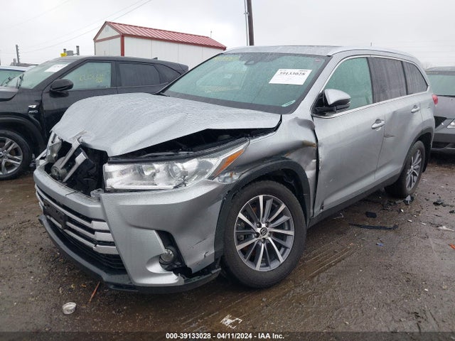 Toyota Highlander Xle 2019 5TDJZRFH5KS932285 Image 2