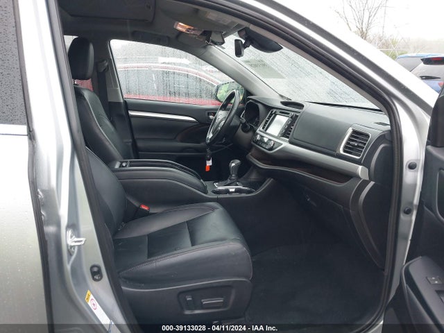 Toyota Highlander Xle 2019 5TDJZRFH5KS932285 Image 5