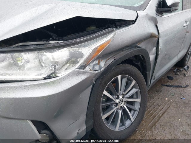 Toyota Highlander Xle 2019 5TDJZRFH5KS932285 Image 6