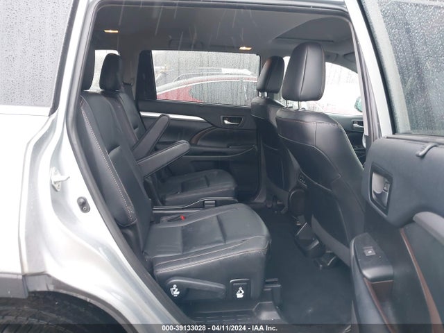 Toyota Highlander Xle 2019 5TDJZRFH5KS932285 Image 8