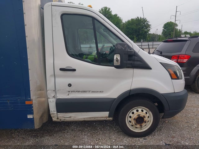 Ford Transit-350 Cab 2015 1FDBF8ZM9FKA73081 Image 17