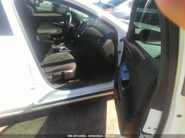1G1ZB5ST4JF254677 Chevrolet Malibu 1ls