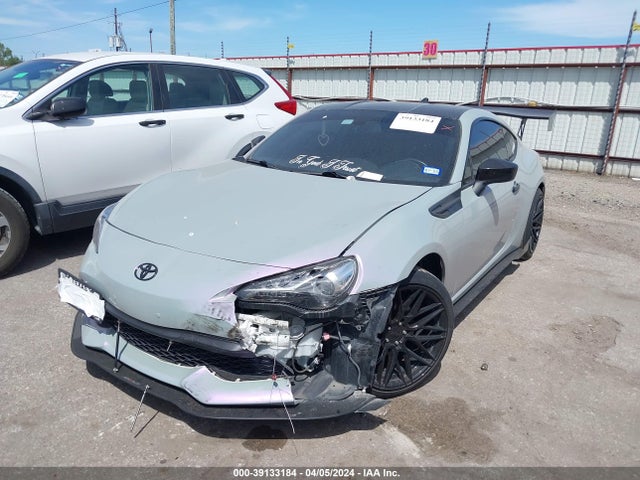 Toyota 86 2019 JF1ZNAA16K8703201 Image 2