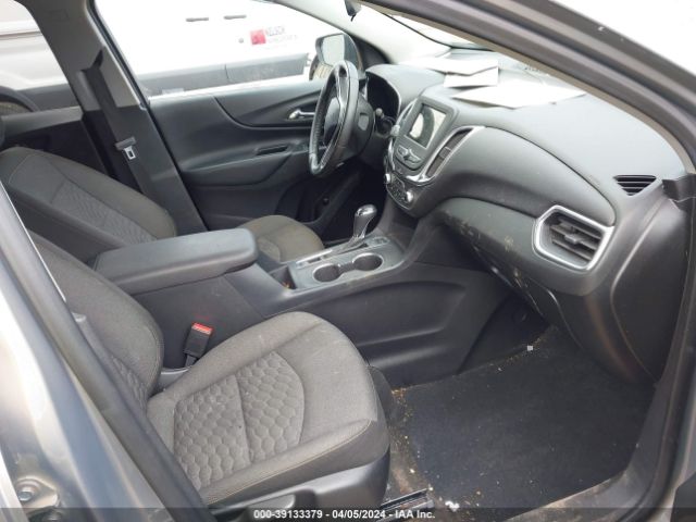 3GNAXVEX9KS557656 Chevrolet EQUINOX LT