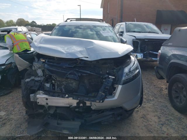 5N1DR3BA6NC256093 Nissan Pathfinder Sv 2wd