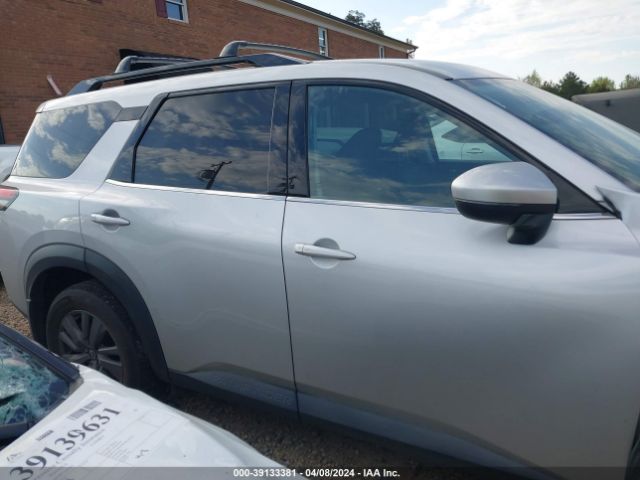 5N1DR3BA6NC256093 Nissan Pathfinder Sv 2wd