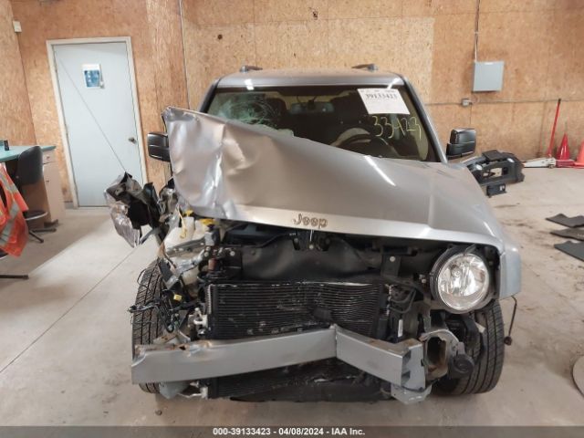 1C4NJRFB1HD121883 Jeep Patriot Latitude 4x4