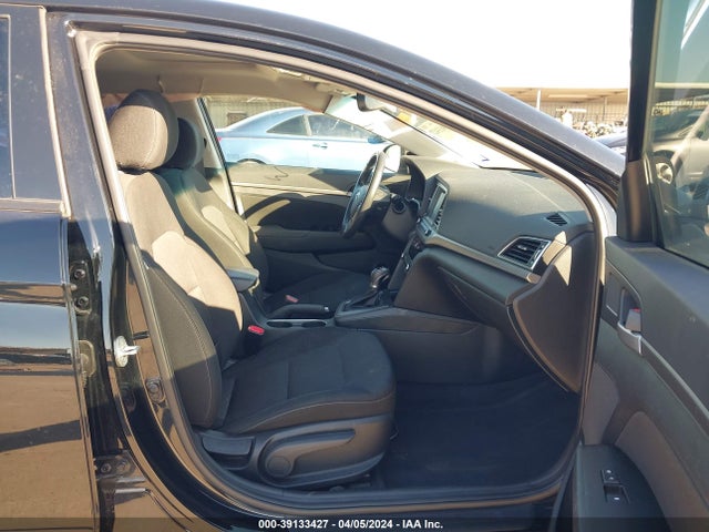 Hyundai Elantra Value Edition 2017 5NPD84LF3HH156419 Image 5