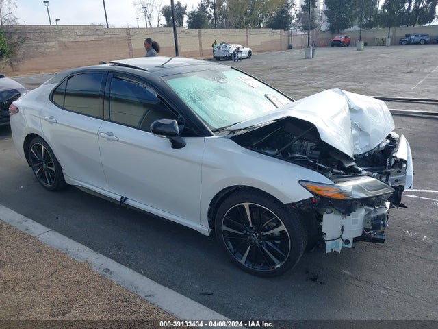 2019 4T1B61HK2KU225501 main image