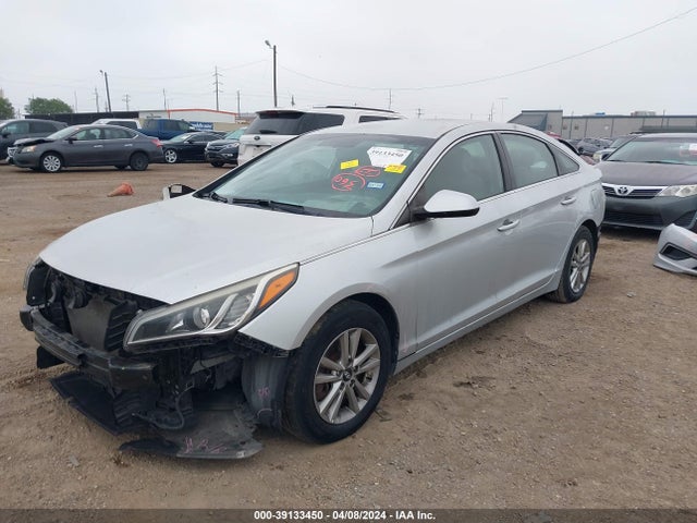 Hyundai SONATA SE 2016 5NPE24AF8GH414179 Image 2